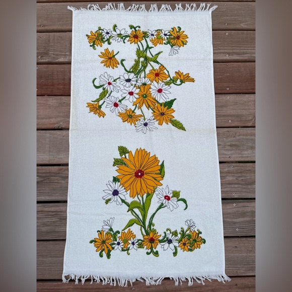 Vintage Cannon Bath Towel Lot 70s Retro Hydrangea Iris Daisy Floral Fringe MCM - Picture 9 of 16
